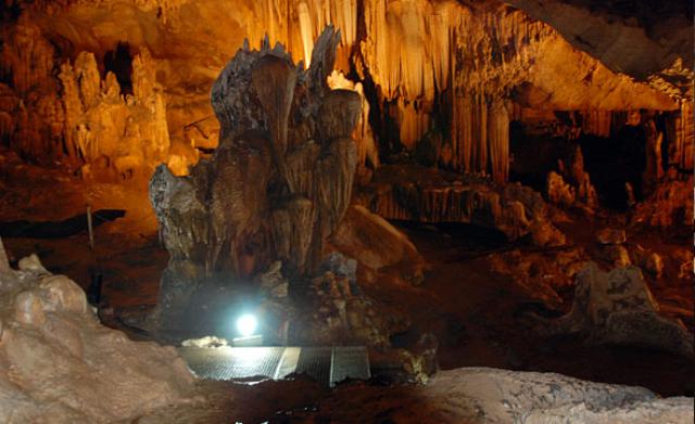 Пещера Каенг Лава