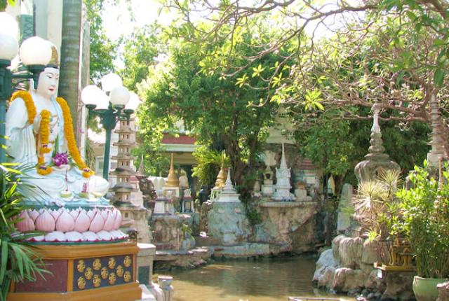 храм Ват Праюн (Wat Prayoon) 