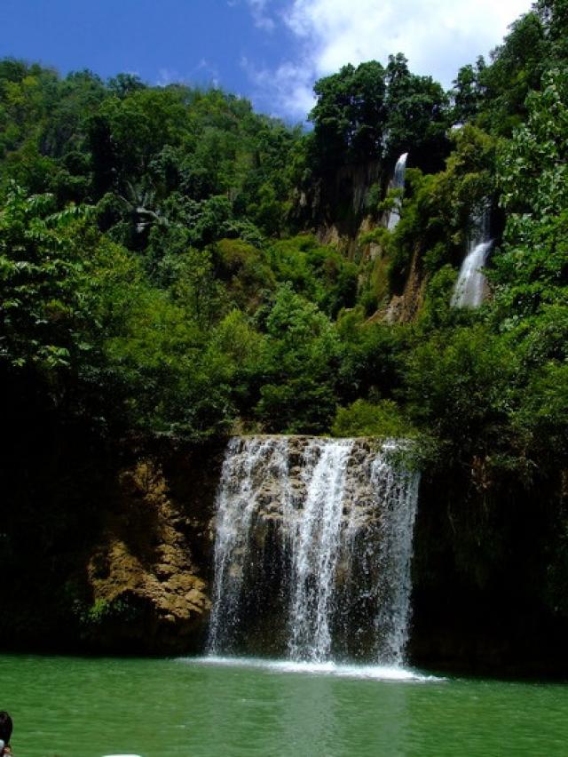 водопаду Нанг Ронг,