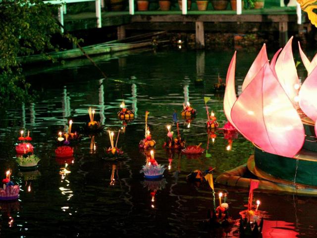 Два самых красивых ноябрьских фестиваля в Тайланда