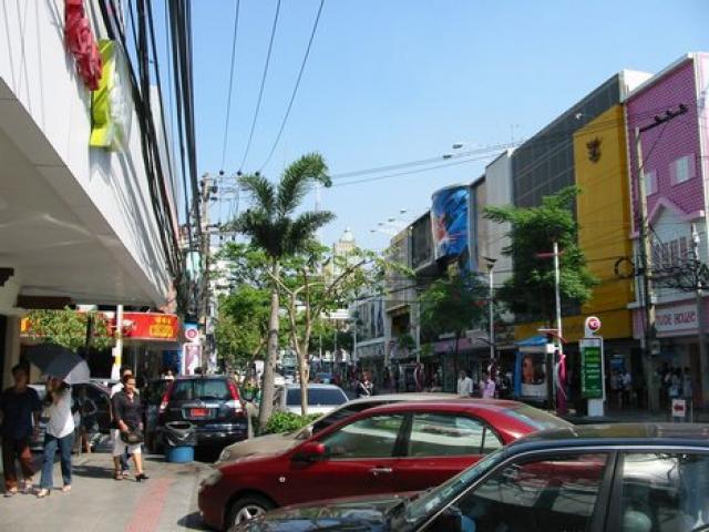 Сиам-Сквер (Siam Square) 
