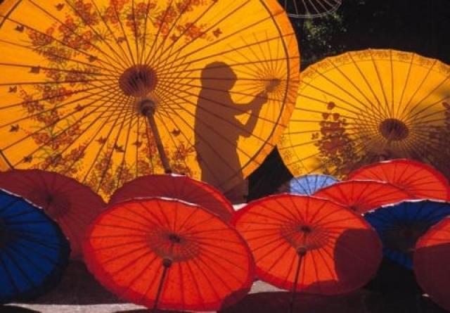 Фестиваль зонтов в деревне Бо Санг