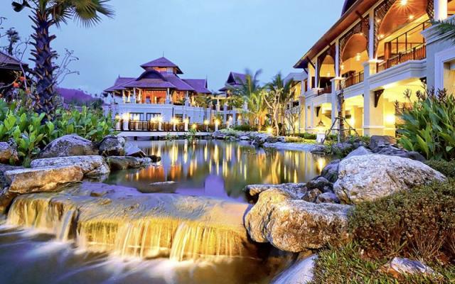 Rawi Warin Resort & Spa. 