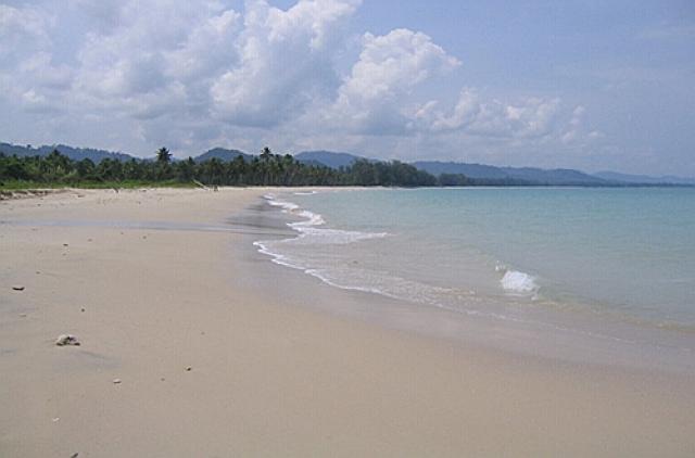 Пляж Бангсак (Bang Sak) 