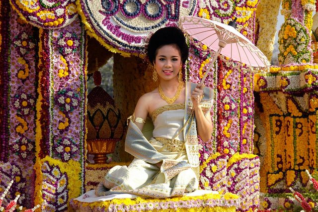 фестиваль цветов в Чанг майе Тайланд