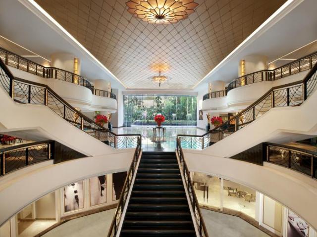 Отель Plaza Athenee Bangkok, A Royal Meridien Hotel 5*