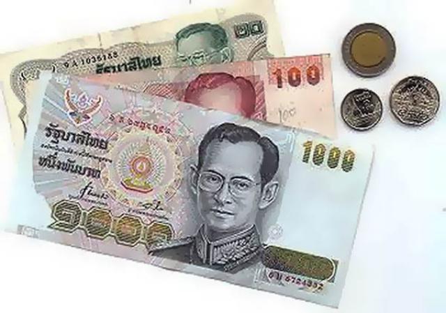 Какую брать валюту в Таиланд