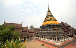 Храм Ват Пхра Тхат Лампанг Луанг