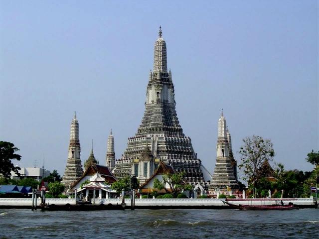Храм Утренней зари или храм Рассвета (Wat Arun