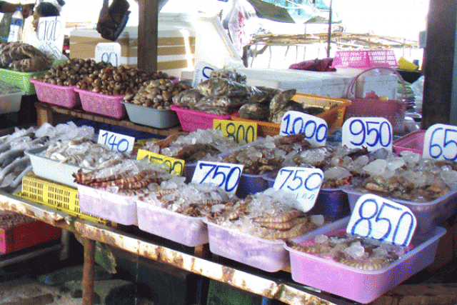 Рынок морских цыган на Пхукете