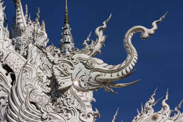 Белый  храм Чианг Райя