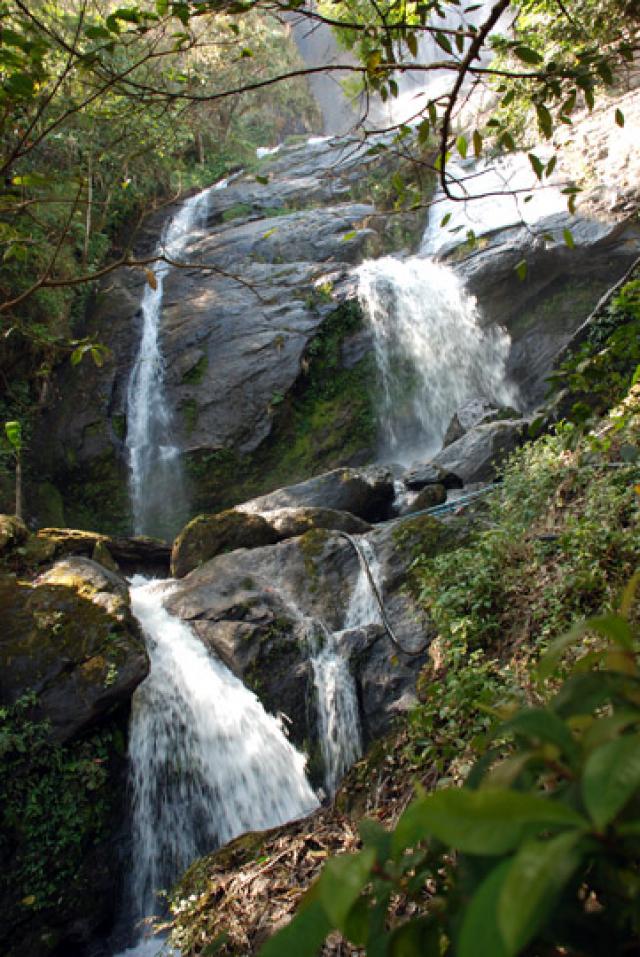 Водопад Сирибхум (Siribhum Waterfall) 