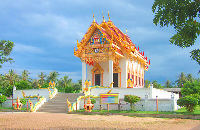  Храм Ват Пра Яй