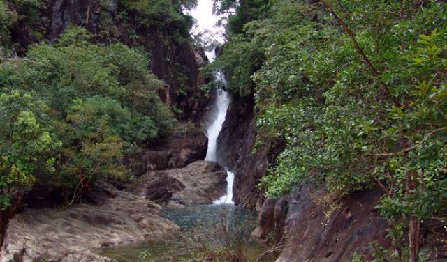 водопад Клонг Плу (Klong Plu). 