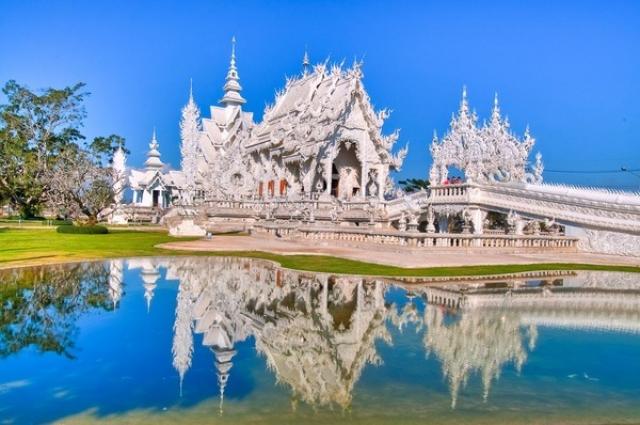 Белый храм (Wat Rong Khun) в Чианг Рае 