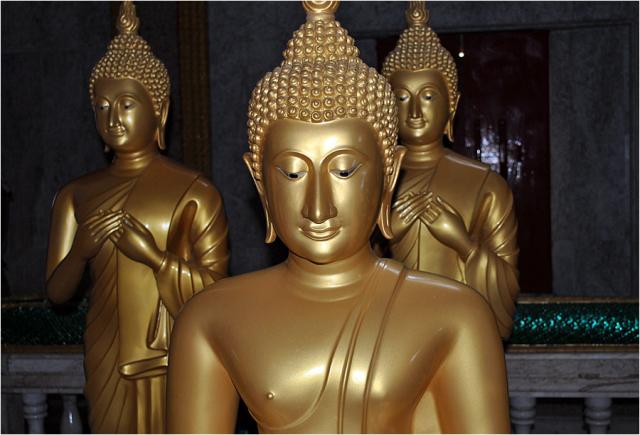 Буддийский храм Ват Чалонг 