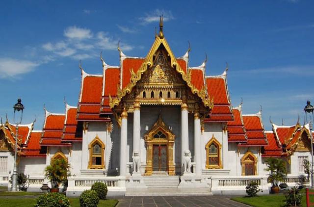 Мраморный храм (Wat Benchamabophit), 