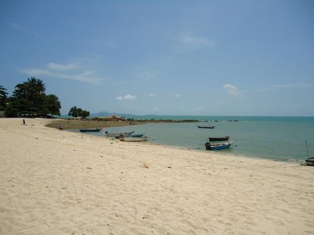 Пляж Wong Amat Beach (Вонг Амат бич)
