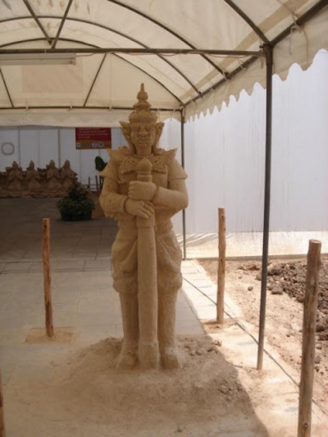 Фестиваль Скульптур из песка в Чачоенгсао