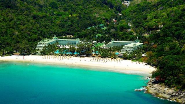 Отель Le Meridien Phuket Beach Resort