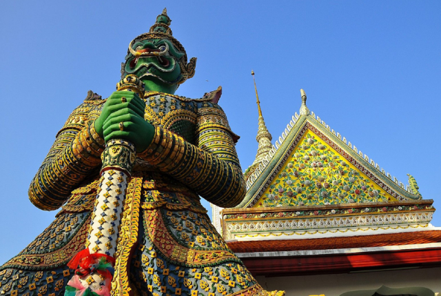 Храм Ват Арун в Бангкоке 