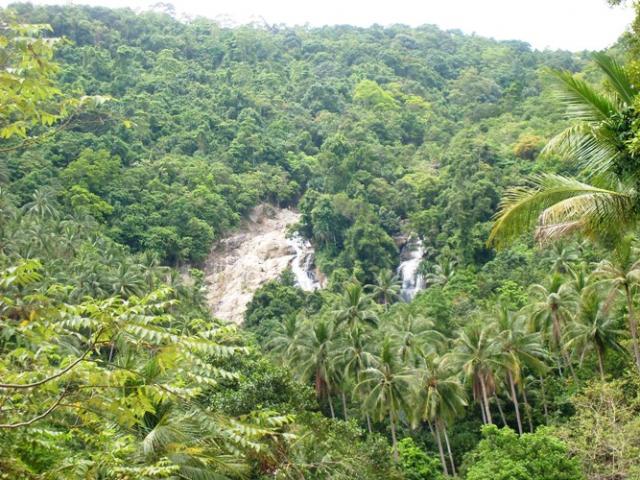 Водопад На Муанг в Самуи